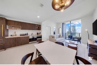 Luxury 1-BR PH with Breathtaking Downtown Views - Miami - 1