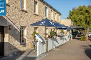 Caledonian Inn - Robe - 5