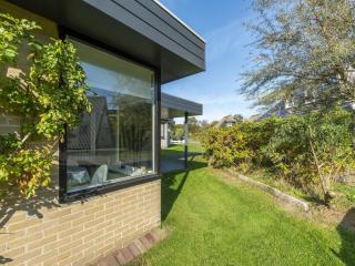 Bungalow in Sint Maartenszee with garden - Sint Maartenszee - 6