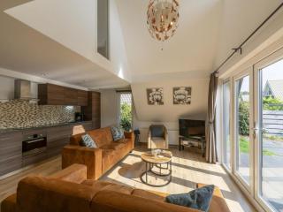 Holiday home in Groote Keeten with garden - Groote Keeten - 4