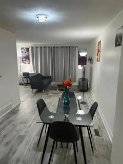 D's Home - 3
