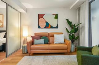 Absolute Waterfront - Enjoy Exceptional Lifestyle - Cairns - 4