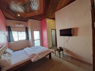 Exclusive Beach Villa with Pool by Casa - Kribi - 1