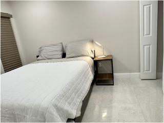 Blue Orchid Escape - 2 Bedrooms 2 Queen Beds - Tampa - 2