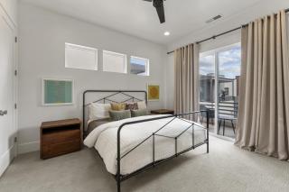 Villa #12 at Bloomington Country Club townhouse - 6