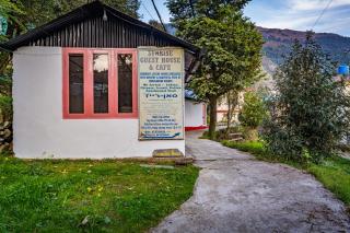 Sunrise guest house 700m from waterfall - Dharamshala - 4