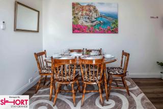 Paddington Villa 1 - Free Wi-fi, Netflix - Orange - 2