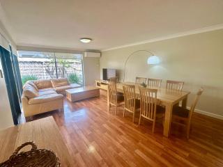 Escape to Villa 4 - Cape View Resort - Broadwater - 8