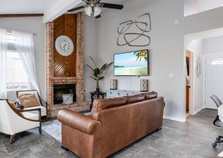 Craftsman Charm Comfort 3BDR - El Paso - 0