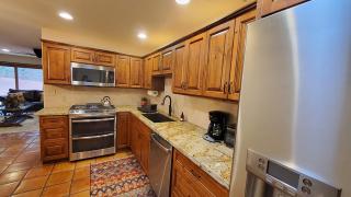Spectacular House with 2 Master Suites in Sedona's High End Subdivision Living! - Sedona - 1