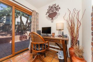 Spectacular House with 2 Master Suites in Sedona's High End Subdivision Living! - Sedona - 5