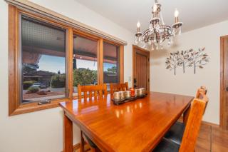 Spectacular House with 2 Master Suites in Sedona's High End Subdivision Living! - Sedona - 4