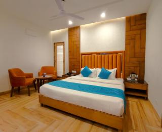 Luxury Inn by Stotrak Hotels - Mussoorie - 9