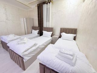 Sun Hotel - - 3