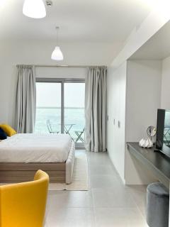 Fully Furnished Elegant Studio Apartment Close by Dubai Science Park, Dubai Miracle Garden, Butterfly Garden and Dubai Hills Mall - 9