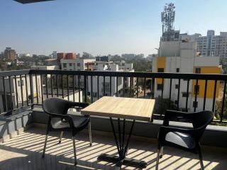 Anahat Host all Back Packer 2BHK 2 Bed AC - Nashik - 6