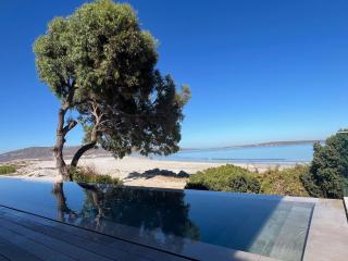 Beach Tower House Luxury Beachfront Villa - Langebaan - 2