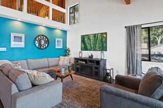 Lake front 4 bed rooms - 5