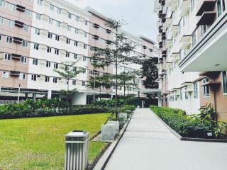 The Stars Lil' Suite - Trece Martires - 8