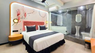 Hotel Nova Stays - Surat - 7