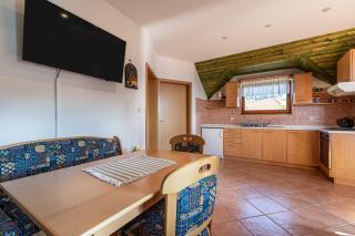 Vineyard Cottage Brodaric - Happy Rentals - 6