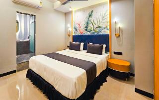 Hotel Nova Stays - Surat - 6