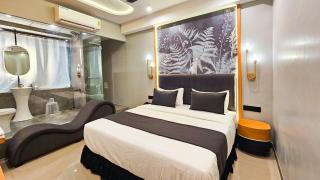 Hotel Nova Stays - Surat - 2