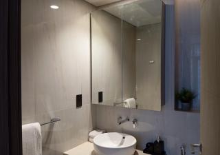 Bespoke Holiday Homes - Luxury 1BR in High Floor with Stunning Canal Views - 2