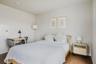 Blueground Bellevue AC balcony nr park SEA-825 - 3