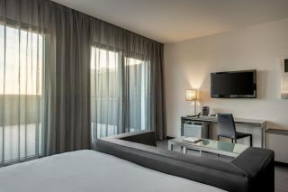 AC Hotel Atocha by Marriott - Madrid - 3