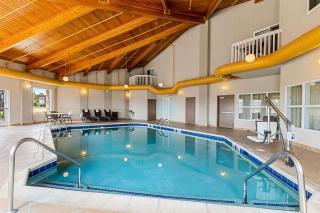 Comfort Inn & Suites Near University of Wyoming - Laramie - 4
