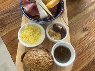 Sea Whisper Guest House - 4