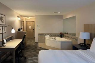 Country Inn & Suites by Radisson, Elgin, IL - 1
