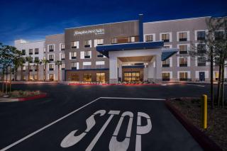 Hampton Inn & Suites Corona, Ca - 9
