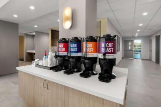 Hampton Inn & Suites Corona, Ca - Corona - 1