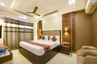 FabHotel Just Inn - Nr Lajpat Nagar Market - New Delhi - 9