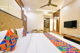 FabHotel Just Inn - Nr Lajpat Nagar Market - New Delhi - 8