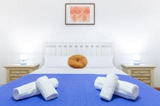 Private parking 3Bd Apartment near Piazza Carducci - Bolonia - 0
