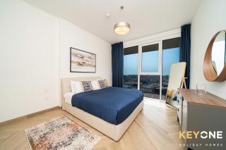 Pristine Cozy One Bedroom Suite - 9