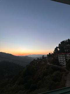 Romantic escape Kasauli by Elegance Homes - Solan - 2