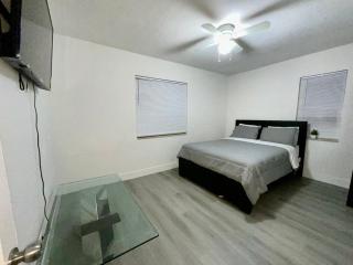 Miami Escape, 3BR, Parking, 15 Min to Airport! - 4