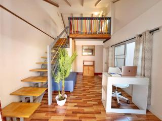 3 Bedroom House, 200 meters to beach Workspace, Pet Friendly - 9