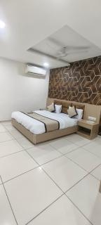 Hotel Nestvieew - Ahmedabad - 6
