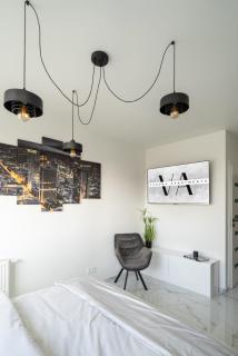 Plaza Tower III Varona Apartment - Kielce - 3