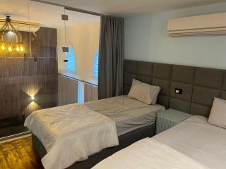 Marina Beach Front 3 Br Duplex - Hurghada - 8