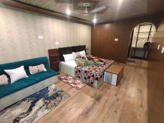 Hotel VALINOR - Srinagar - 3