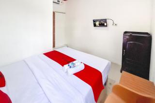 RedDoorz Syariah at Griya Wahid Alun Alun Batang - 9