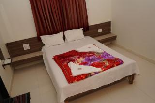 hotel Chaitanya lodging - Supe - 1