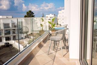 Blue Oasis Apartment - Kato Paphos - 9