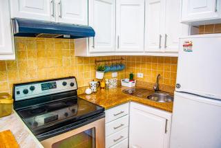 Beautiful 2-bedroom apartment in Cocotal with amazing lake views and pools - 4